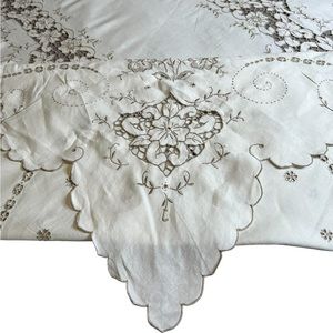 Large Vintage Battenburg Madeira Unbleached Linen Tablecloth